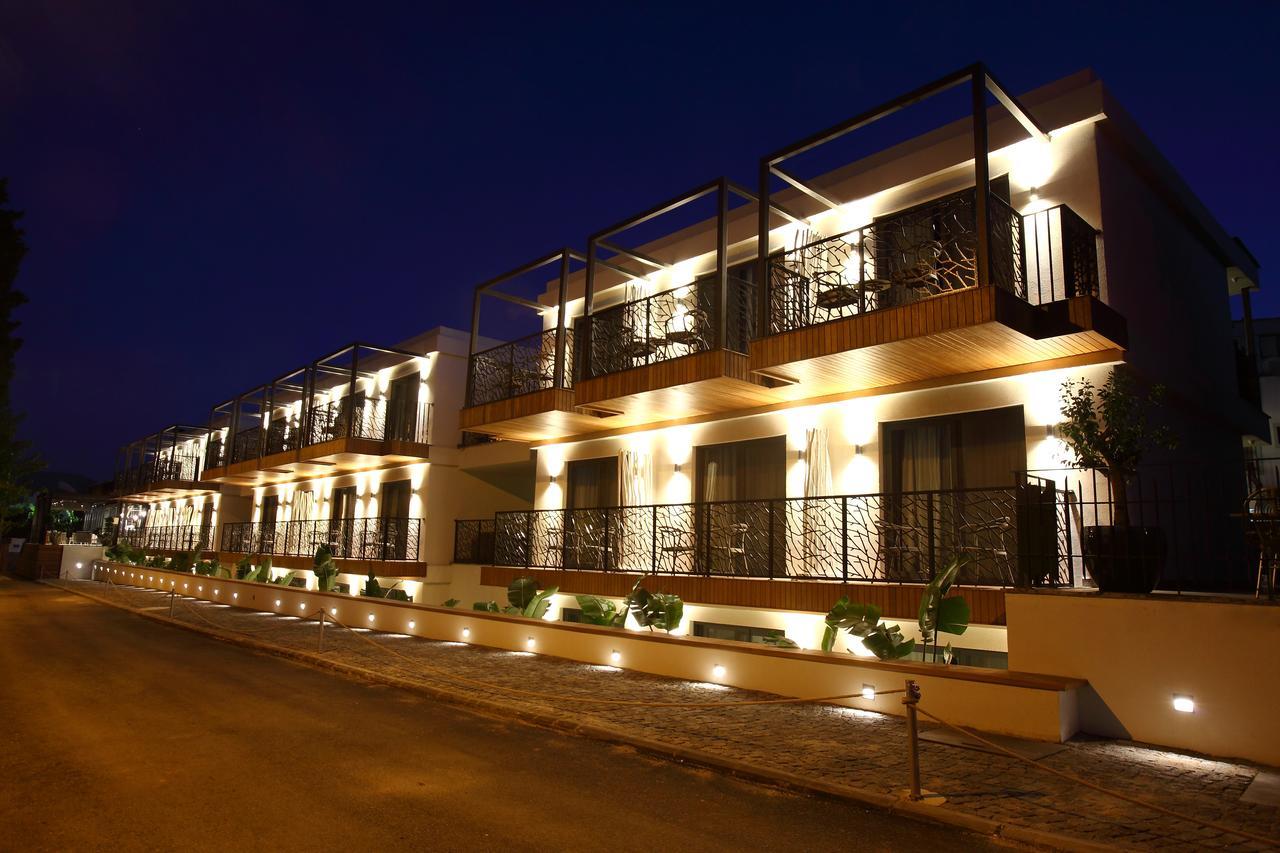 Hotel Eskiceshme Marina